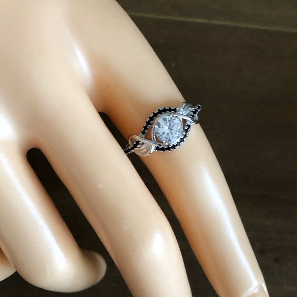 NWOT Sterling silver simulated diamond ring